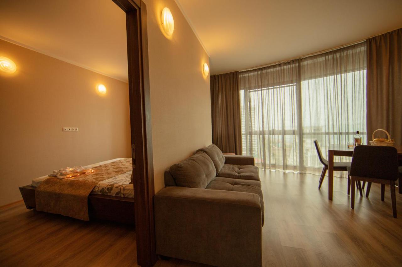 Tower Apartments Batumi Luaran gambar