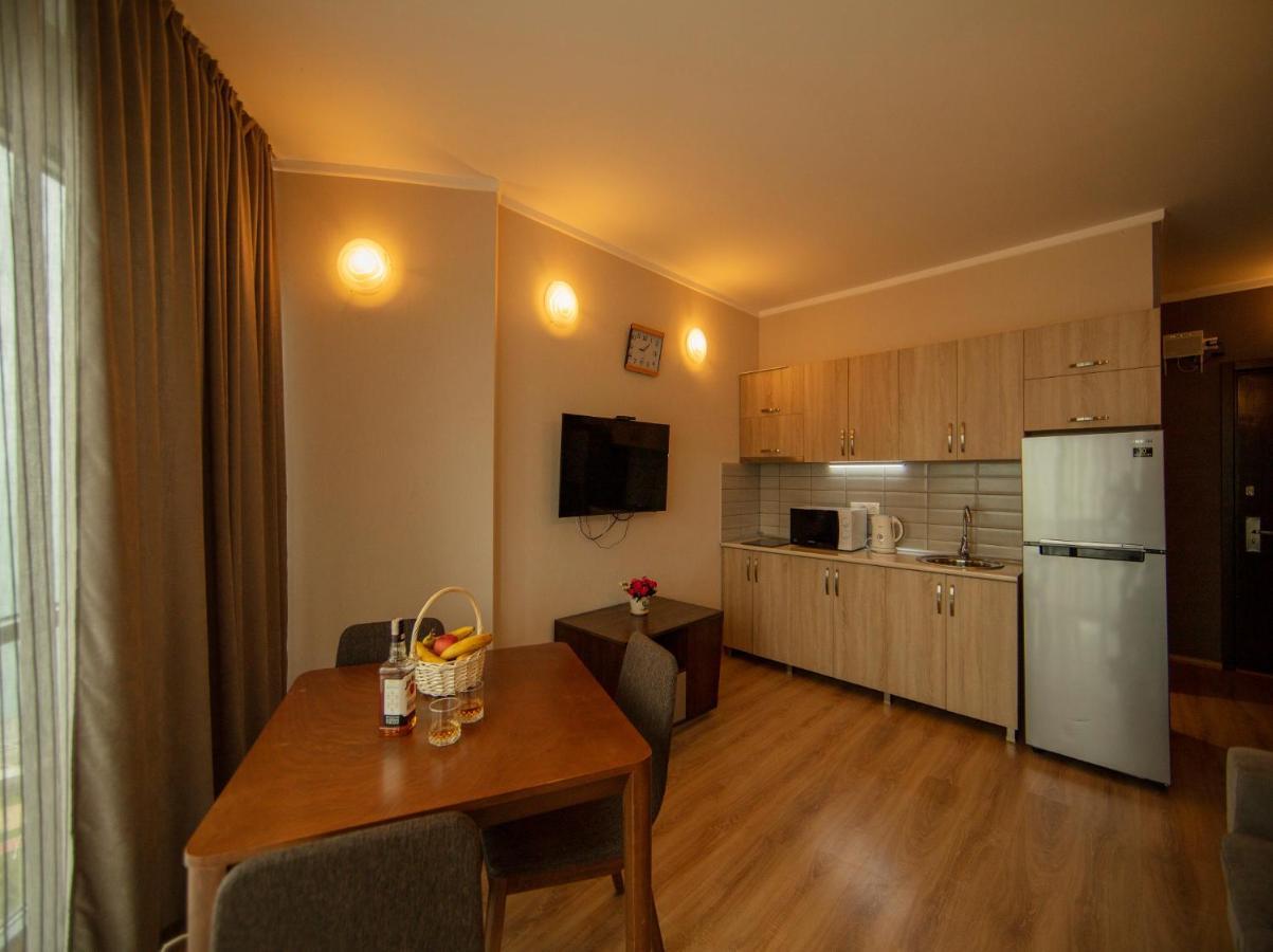 Tower Apartments Batumi Luaran gambar