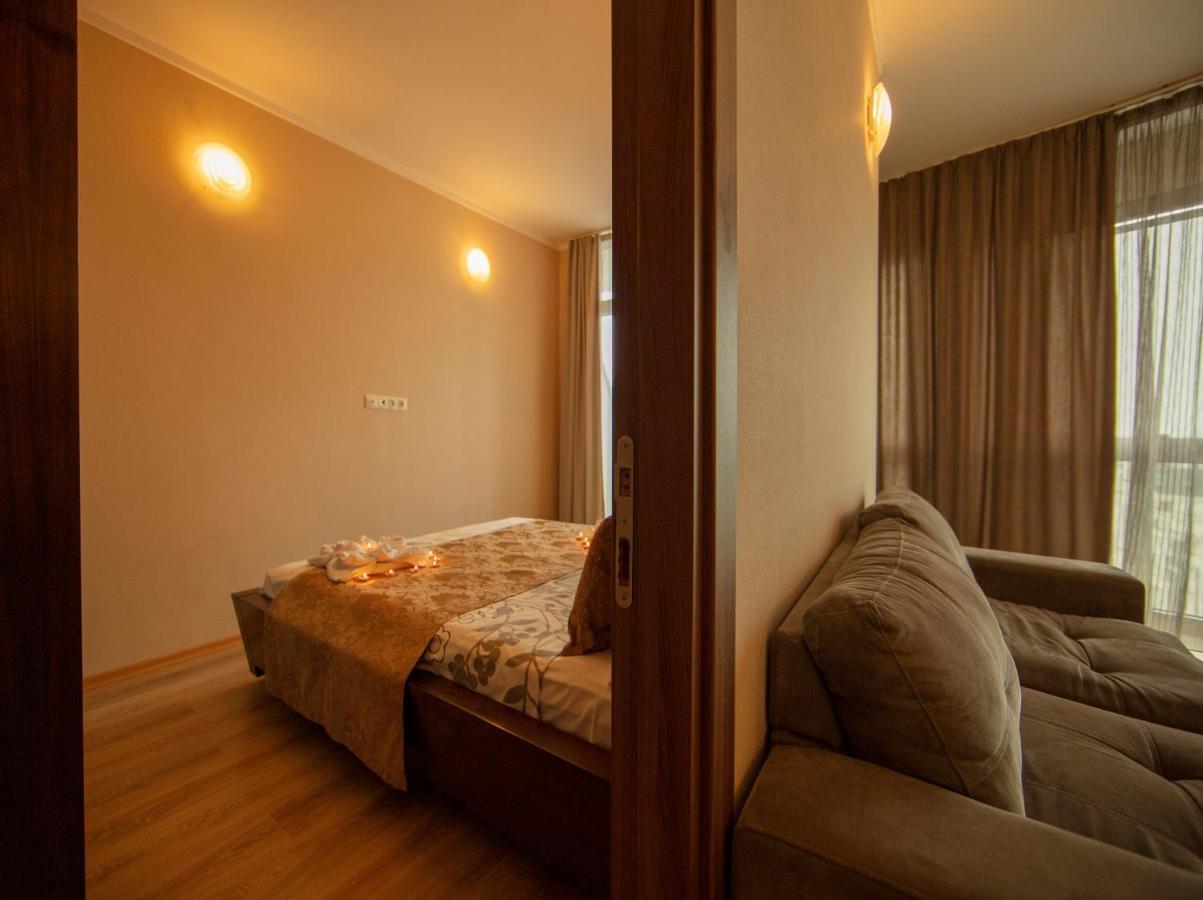 Tower Apartments Batumi Luaran gambar