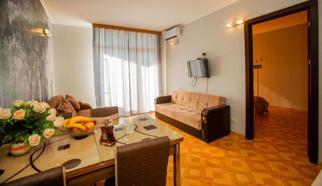 Tower Apartments Batumi Luaran gambar