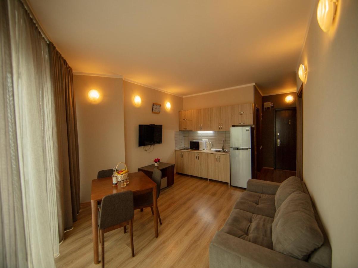 Tower Apartments Batumi Luaran gambar