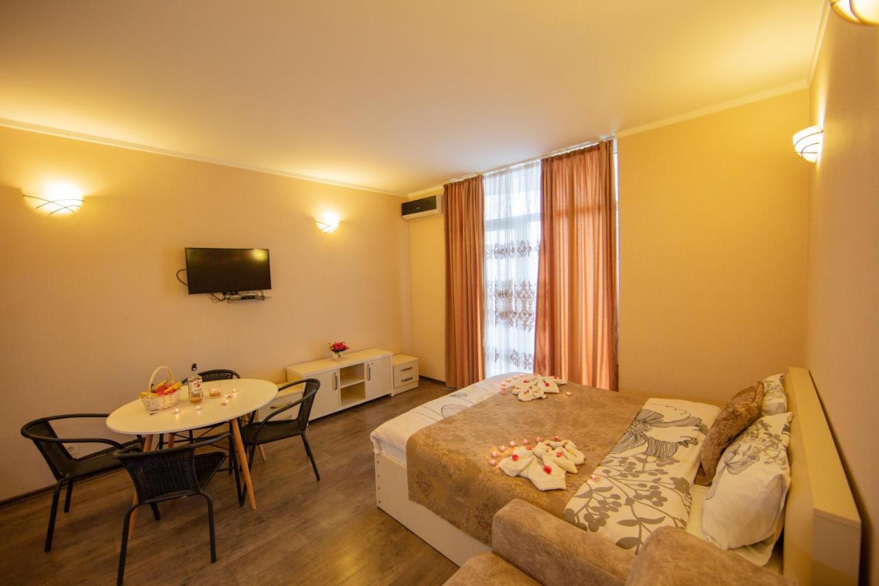 Tower Apartments Batumi Luaran gambar