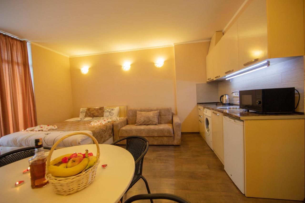Tower Apartments Batumi Luaran gambar