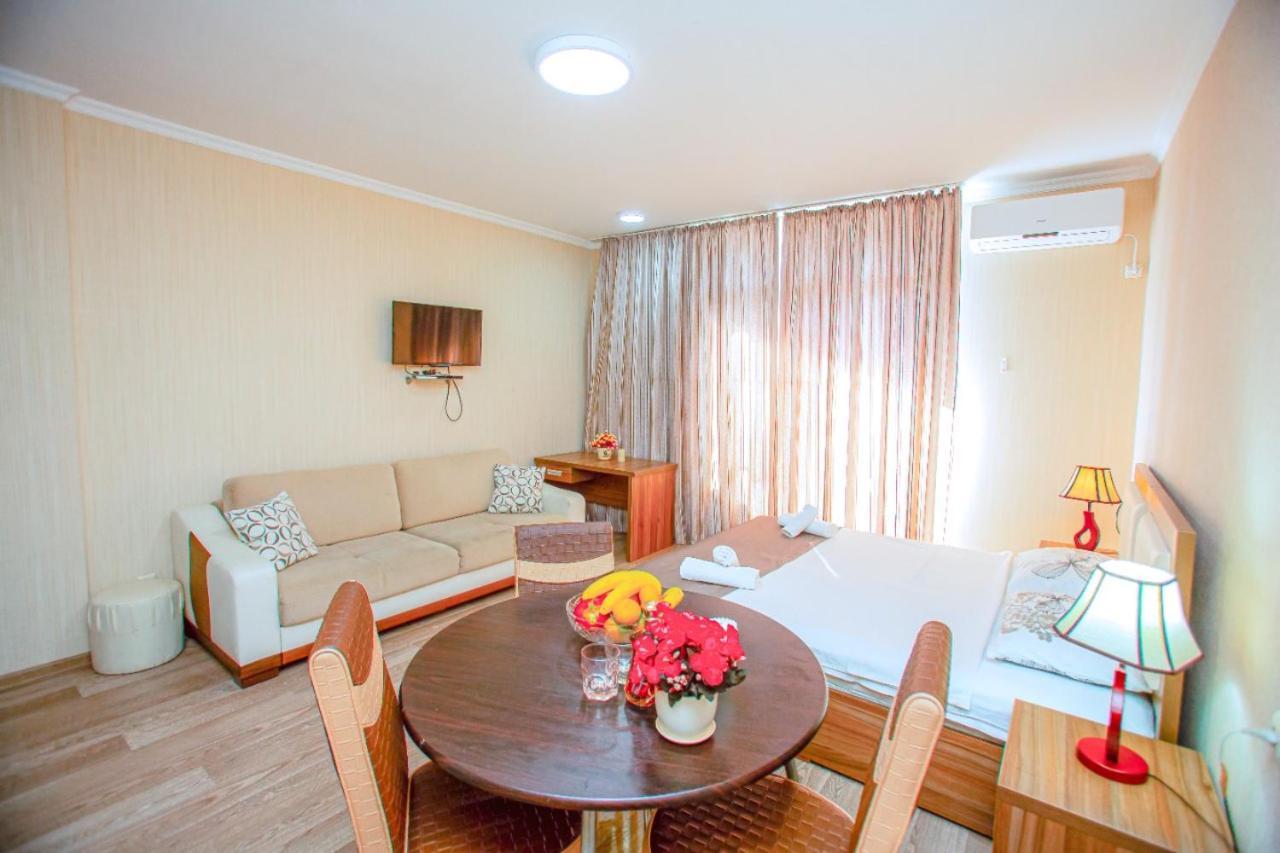 Tower Apartments Batumi Luaran gambar