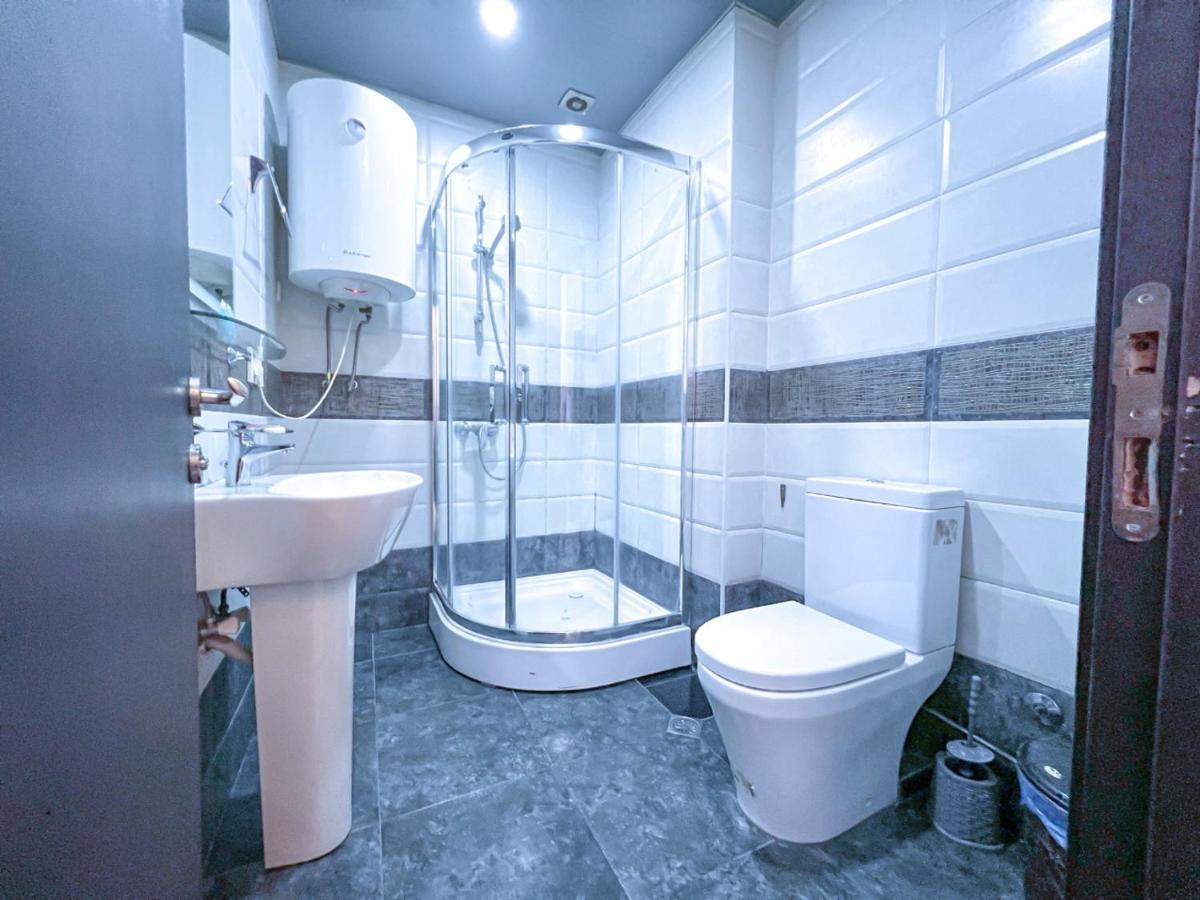 Tower Apartments Batumi Luaran gambar