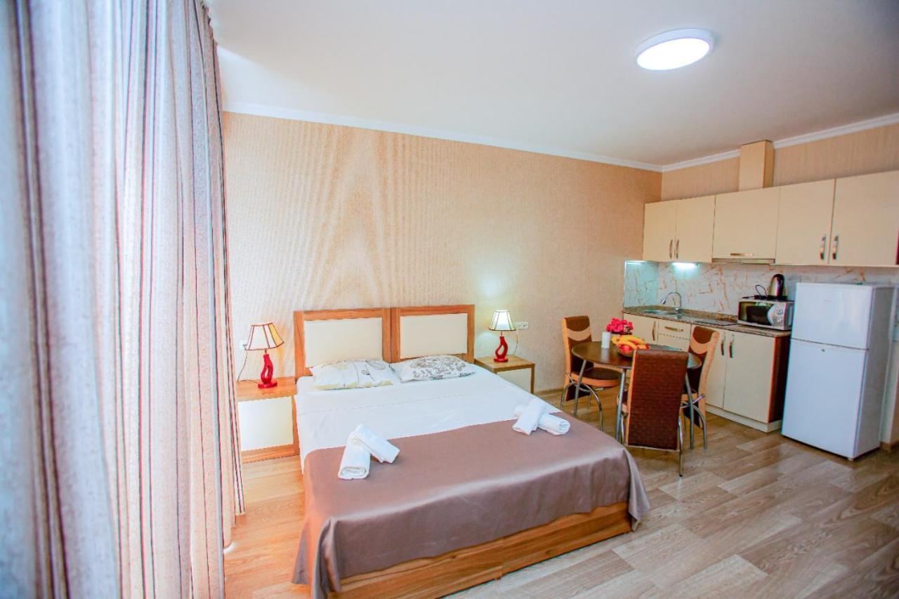 Tower Apartments Batumi Luaran gambar